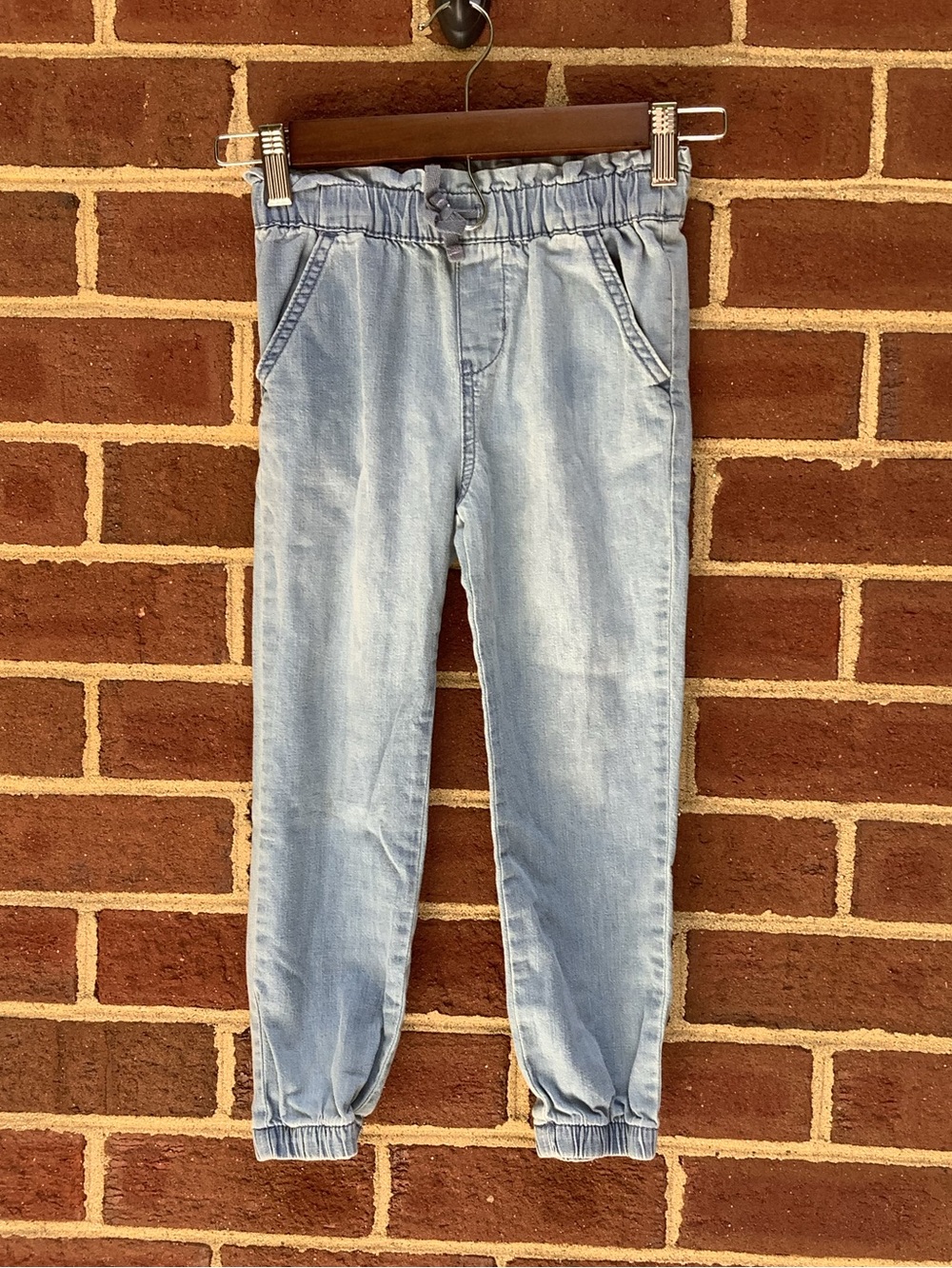 Like new Cat and Jack Denim Jogger Pants 5T
